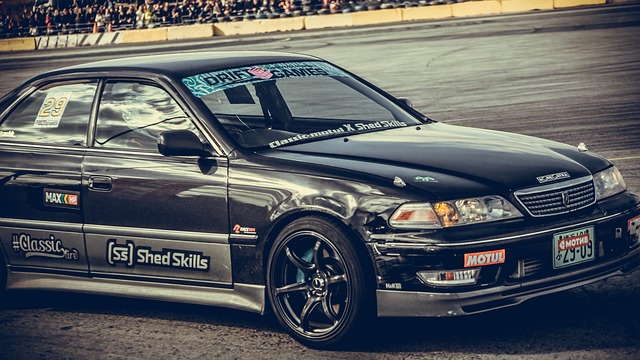 发白热化 发白热化